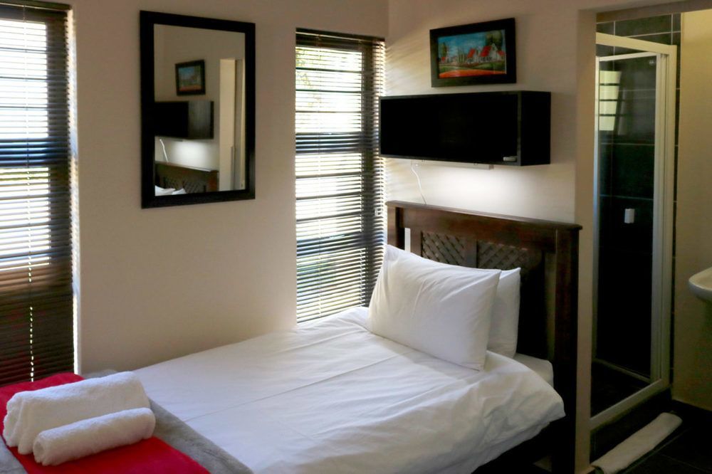 A Little Guesthouse บลูมฟอนเทน ภายนอก รูปภาพ