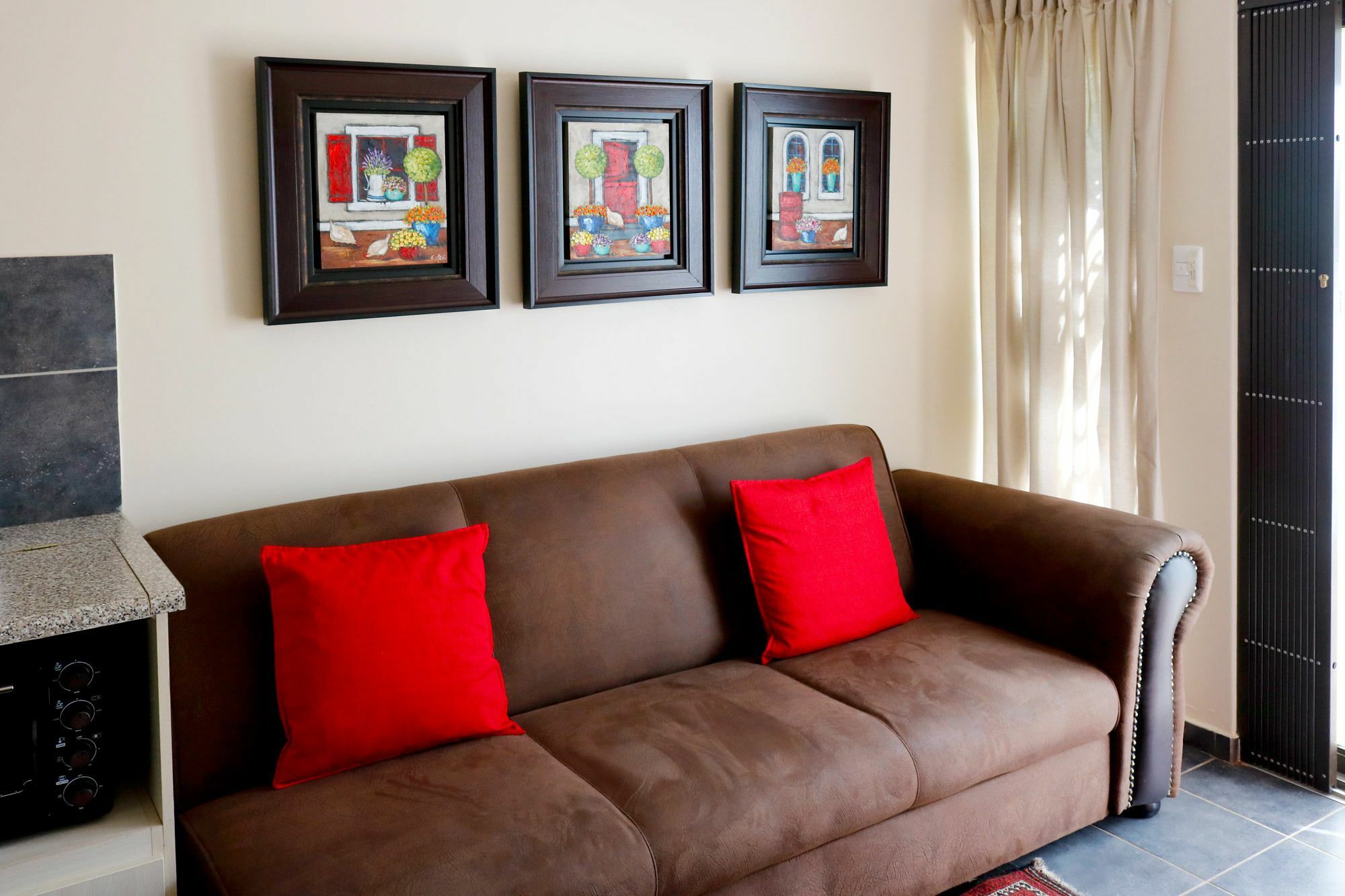 A Little Guesthouse บลูมฟอนเทน ภายนอก รูปภาพ